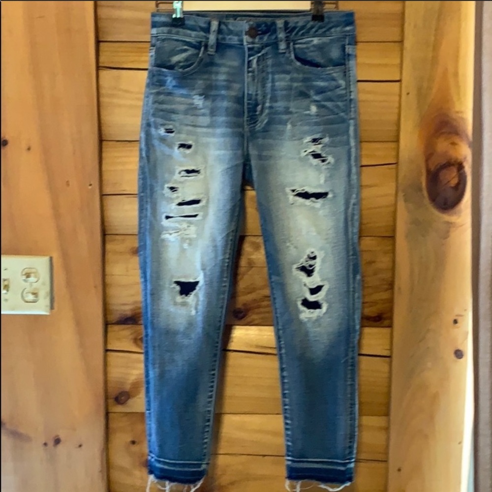 American eagle high rise distressed skinny jeans